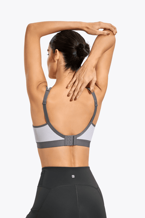 Close-up of V-neckline and color-blocked cups on non wired full cup bra - MissFine