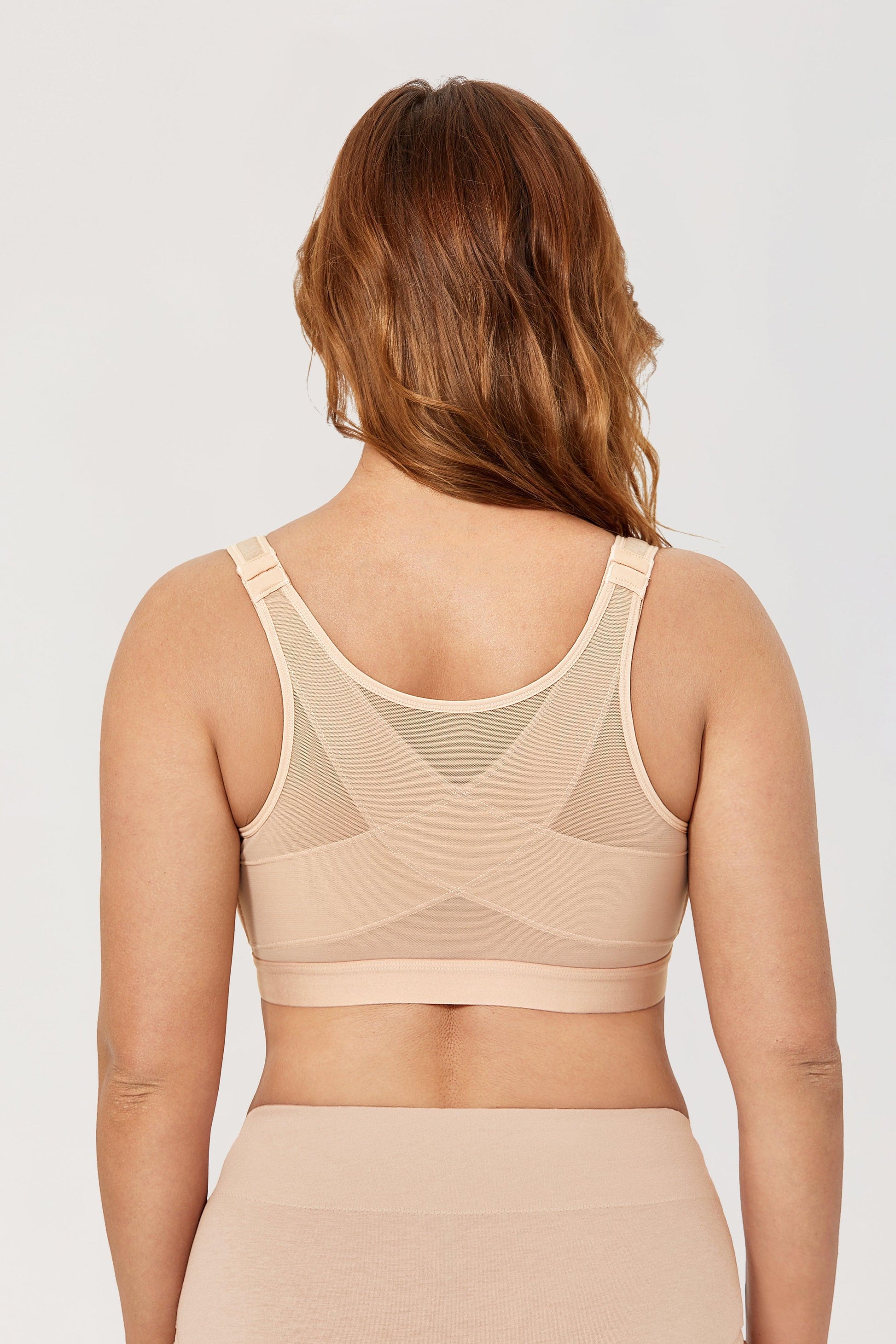 חזיית פתיחה מקדימה נוחה ומחמיאה B-H - לה איסלה