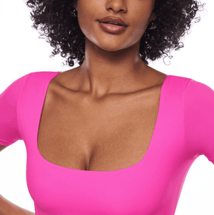 בגד גוף מחטב מבד עדין ונמתח ללוק נשי קייצי ולהופעה מרשימה וחתיכית - לה איסלה