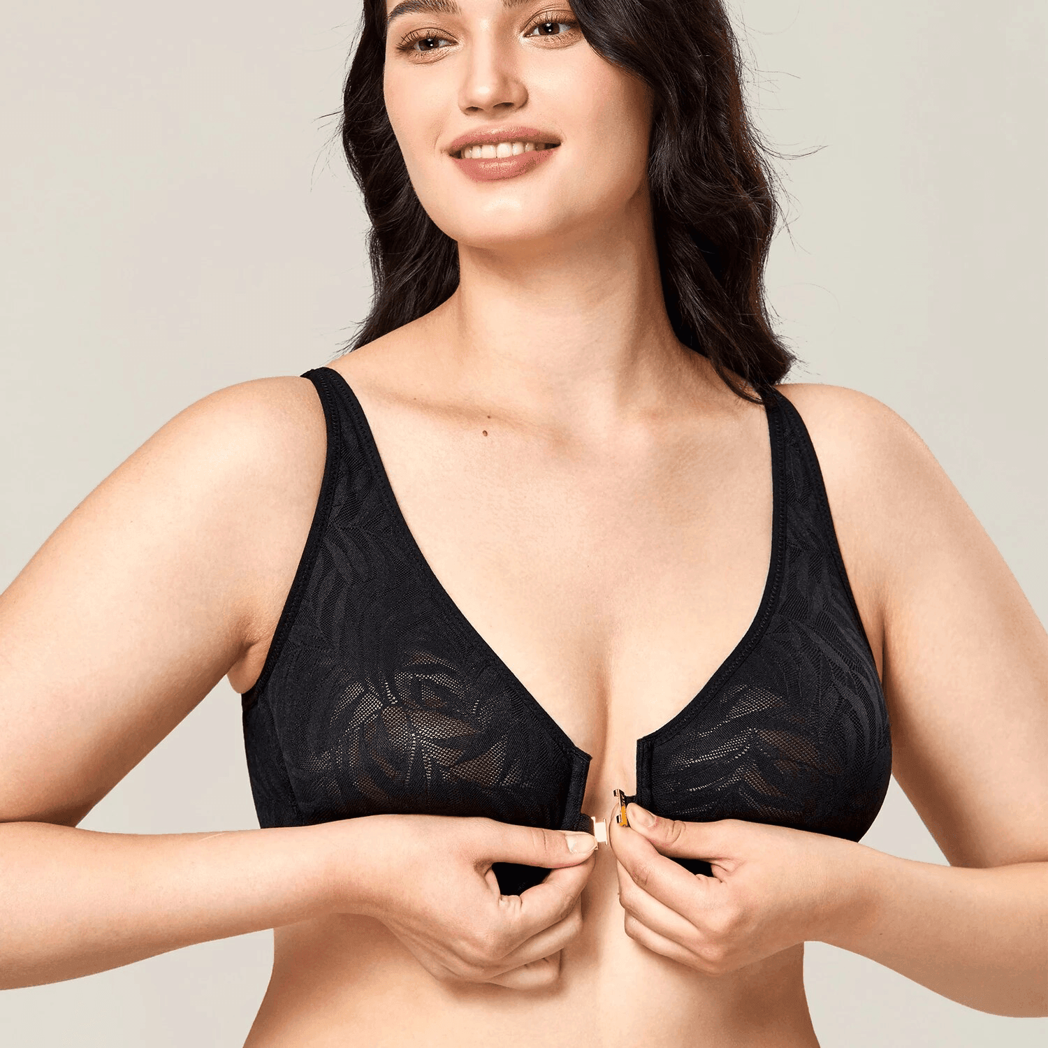 Front view of black lace plus size full coverage bra with front clasp and adjustable straps - MissFine