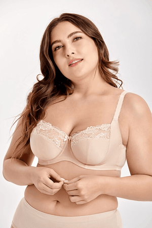 Back view of full coverage plus size bra with hook-and-eye back closure and straps - MissFine