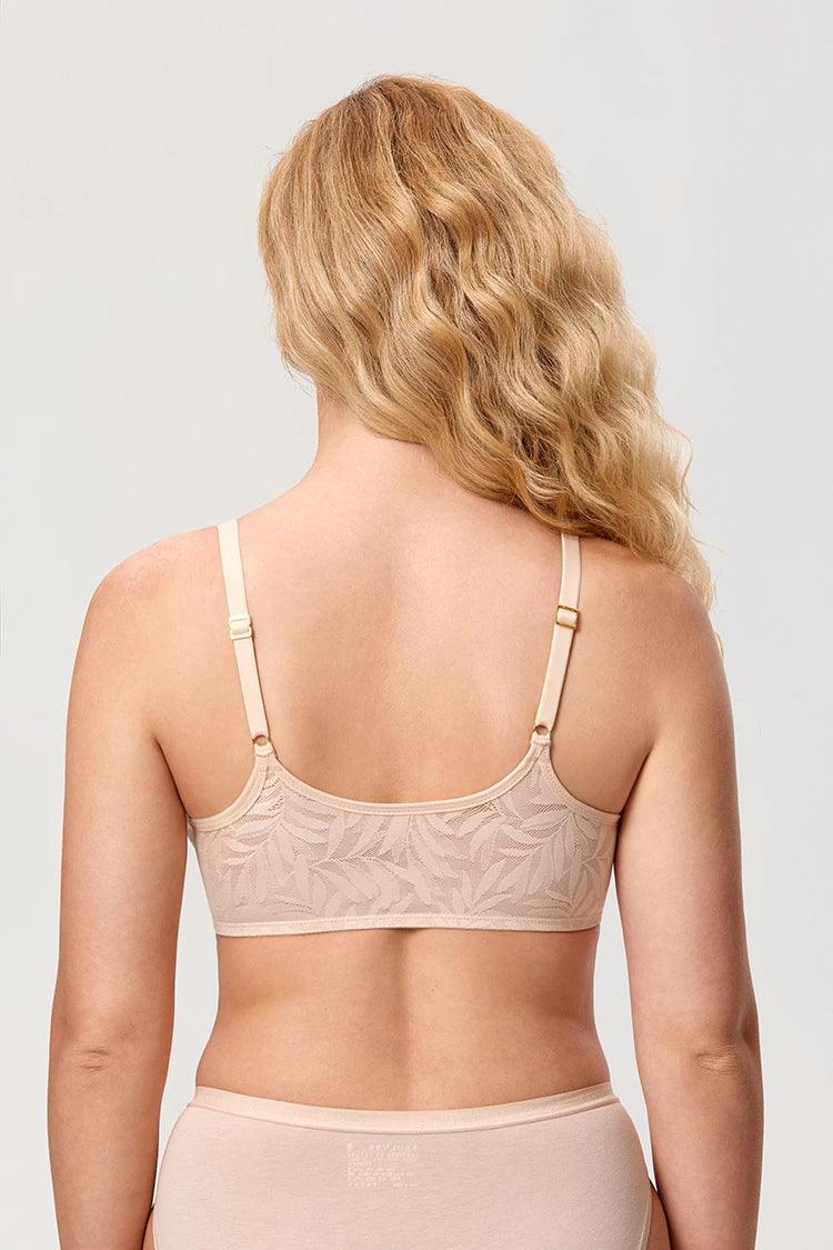 Chic Lace Front-Closure Bra – Feminine Edition