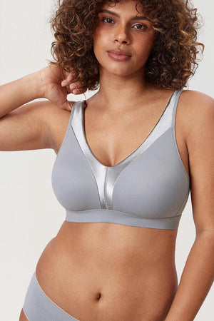 Close-up of satin-like seamless cups on black full cup non wired bras design - MissFine