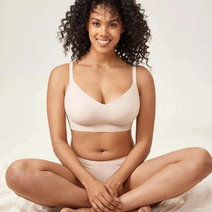 Front view of black plus size padded wireless full cup bra with V-neckline and wide underband - MissFine