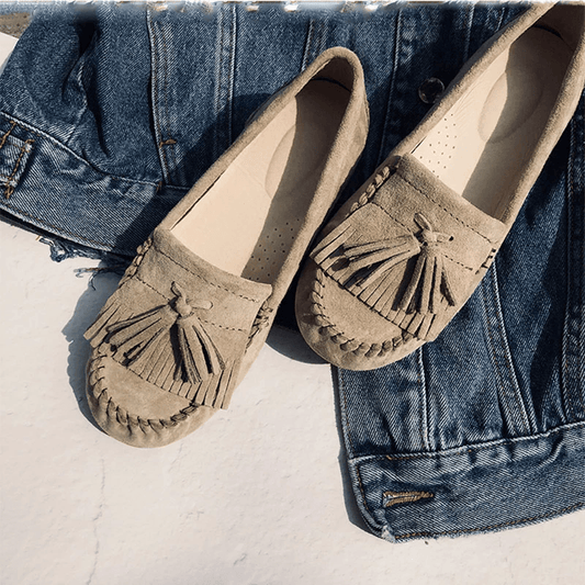 Hysterical moccasin tassels in a fine cut for a female performance