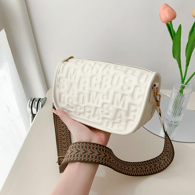 An evening bag for personal belongings from a designer from New York for a perfect feminine look