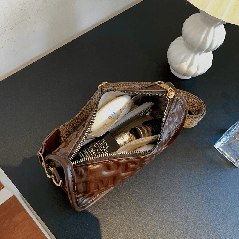 An evening bag for personal belongings from a designer from New York for a perfect feminine look