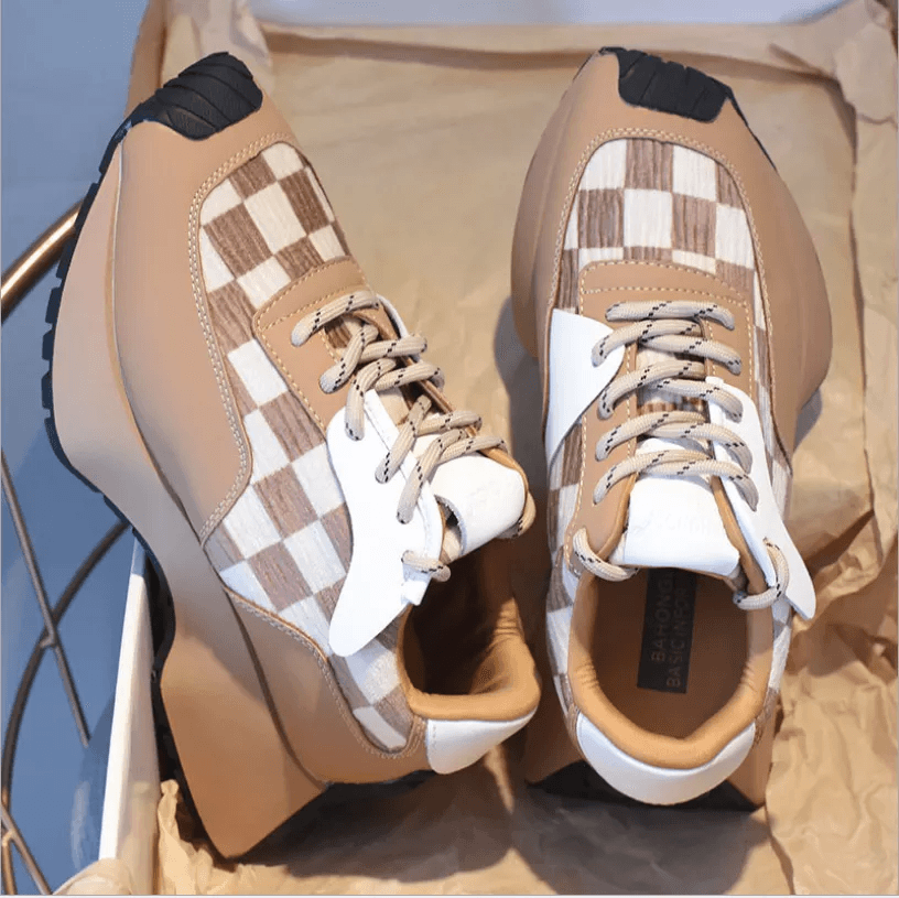 Leather corduroy sneakers in a Trendy pattern for a hysterical look