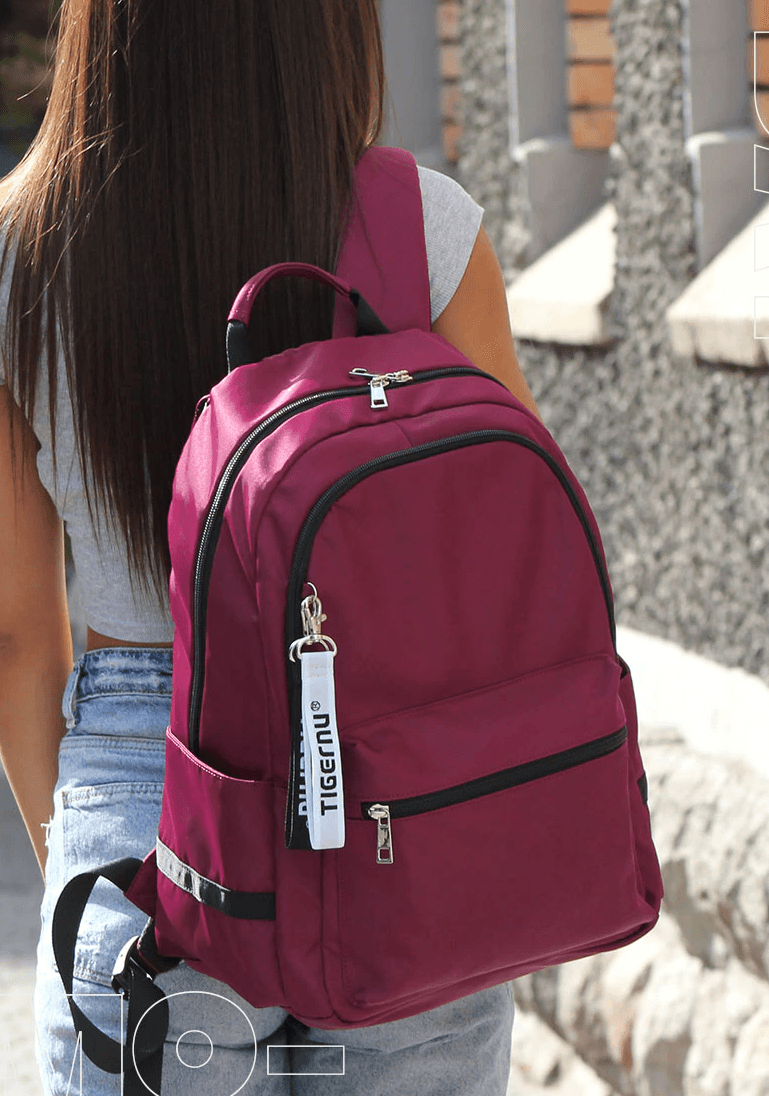 A practical backpack with smart distribution of Cells for a comfortable appearance