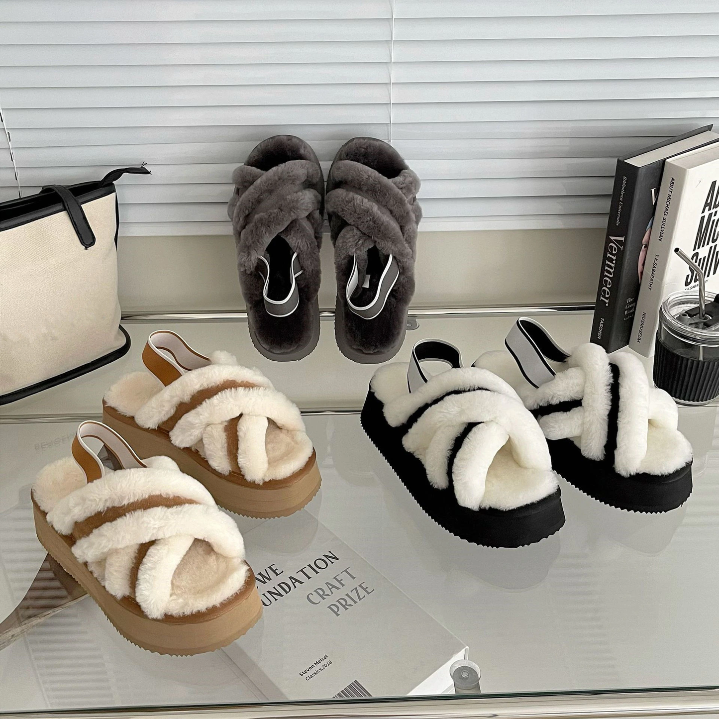 Perfect fur flip-flops in trendy style for a perfect look