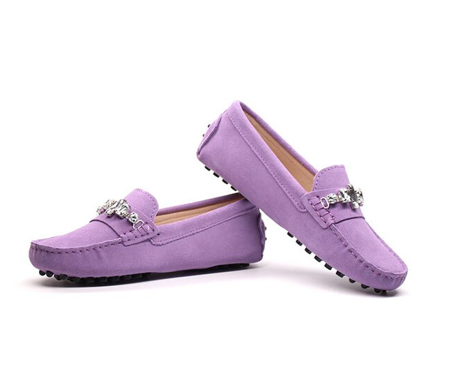 Leather moccasin from Spain in a zircon finish perfect for quality fashionable look